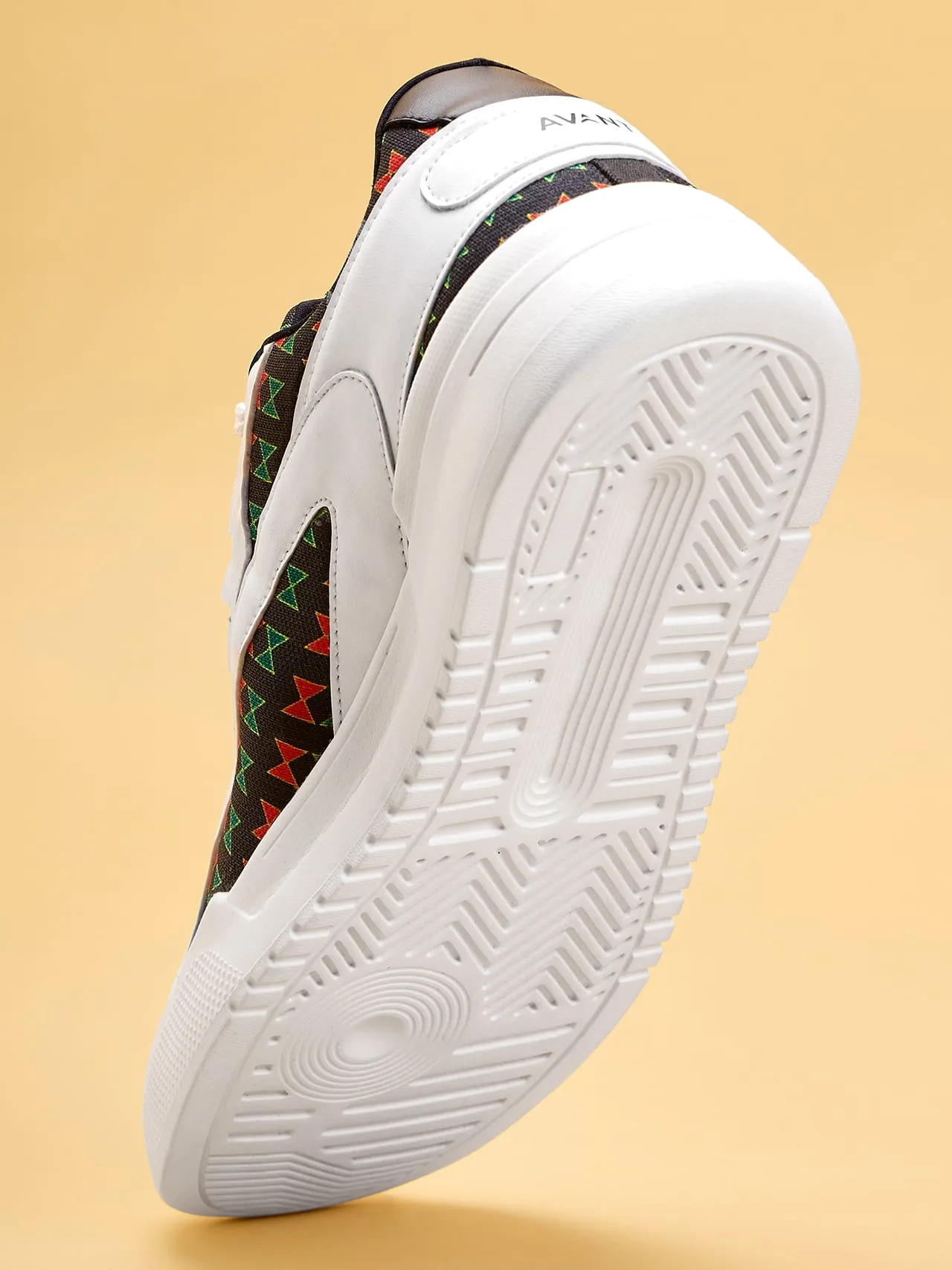 Avant Men's Maximus Sneaker Shoes - White/Black