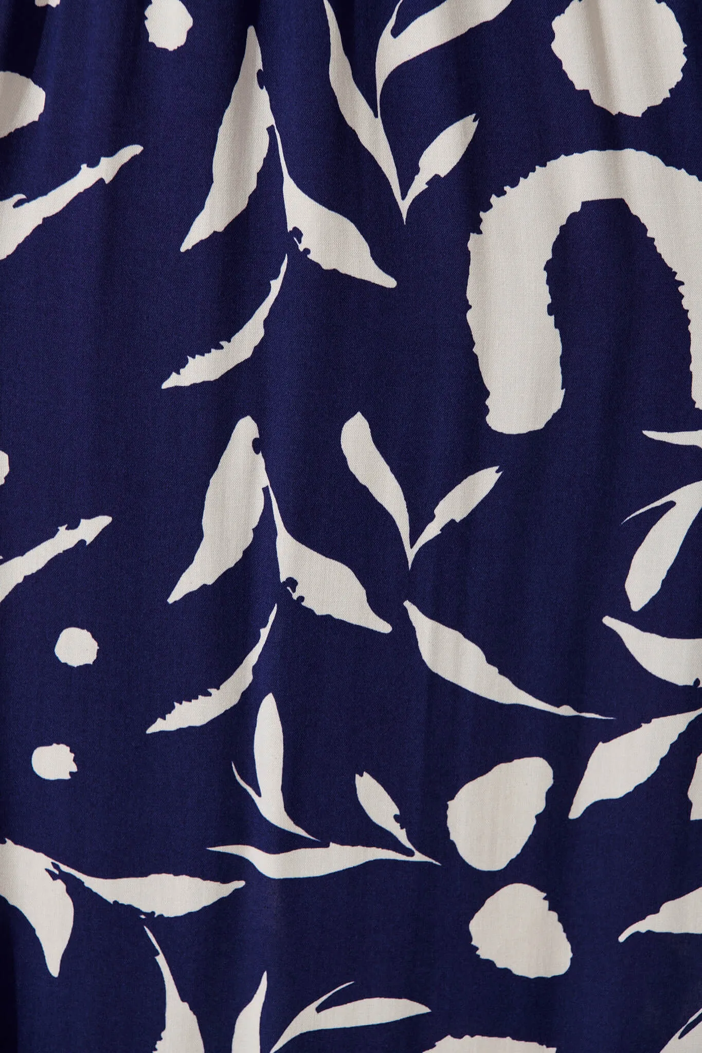 Bayview Midi Dress In Navy With Cream Leaf Print