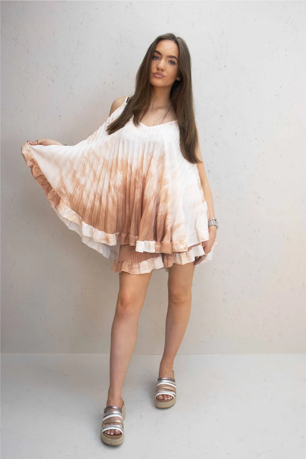 Daisy Tie Dye Spaghetti Strap Frill Short Set Beige