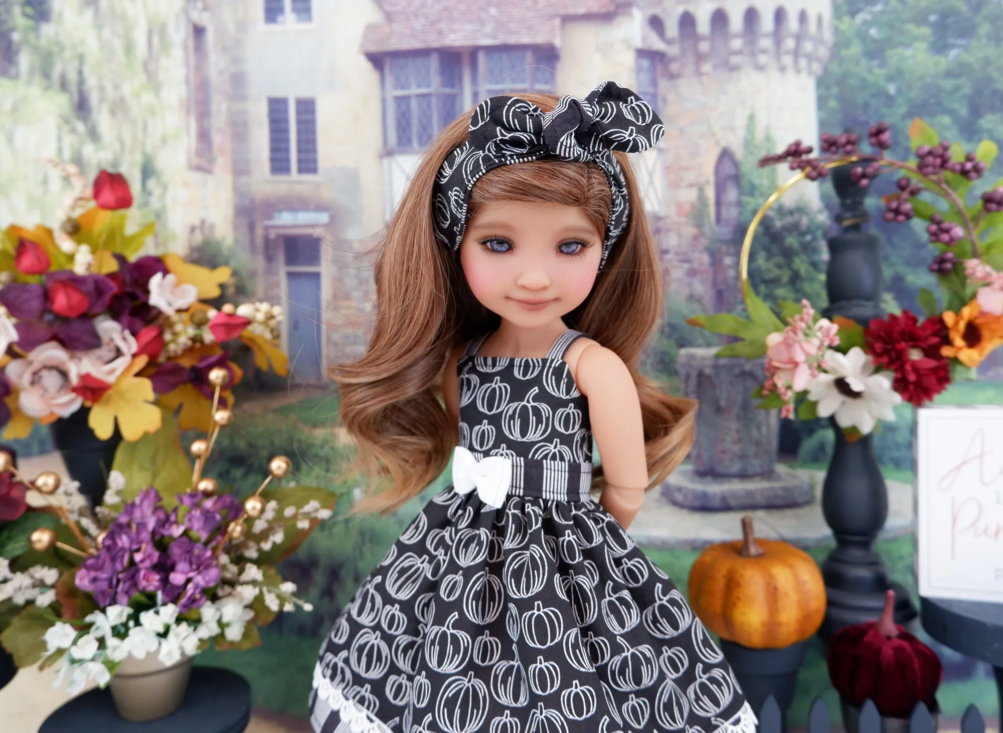 Monochromatic Pumpkin - dress with shoes for Ruby Red Fashion Friends doll