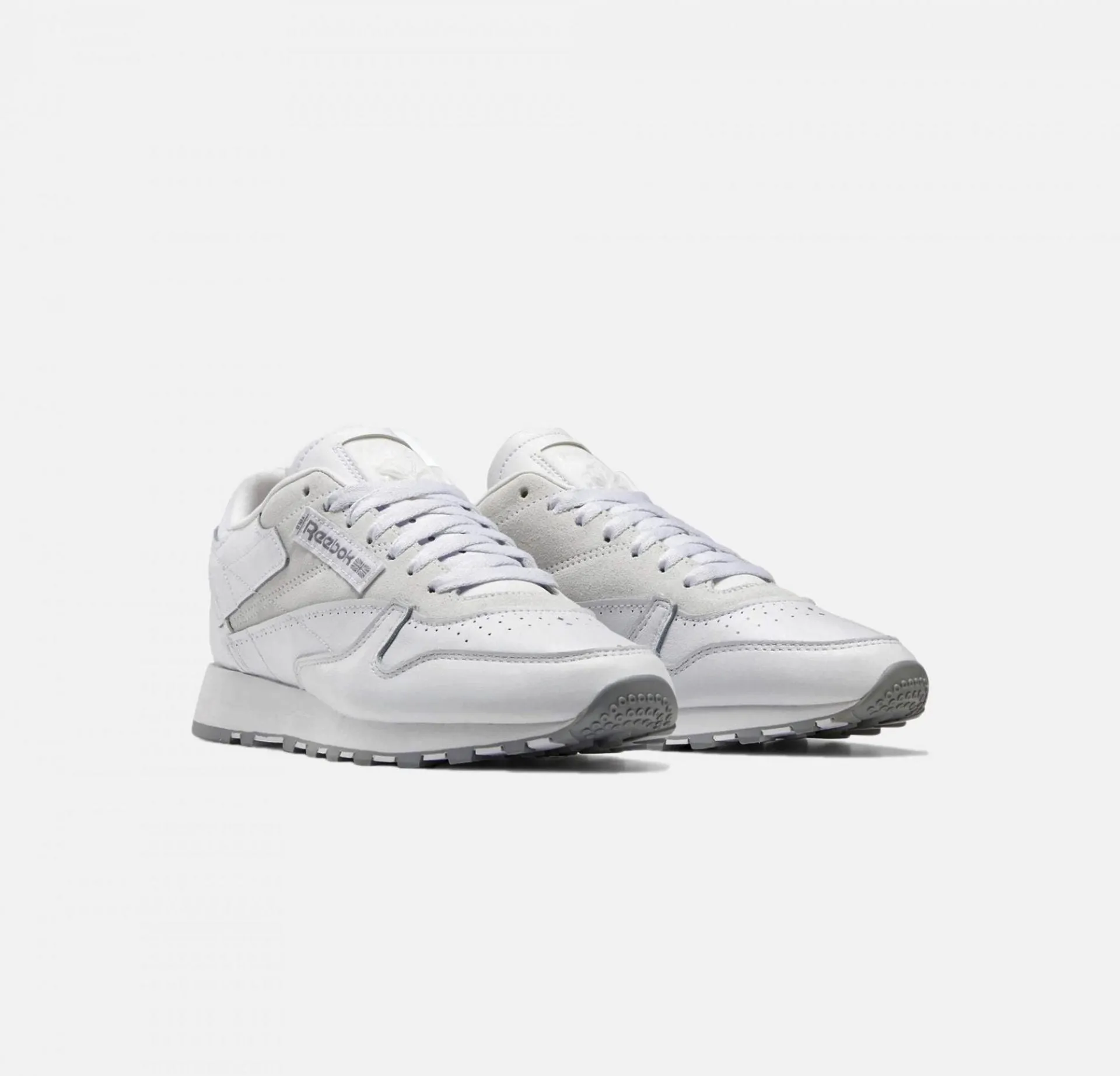 Reebok | CLASSIC LEATHER  { WHITE / PURE GREY
