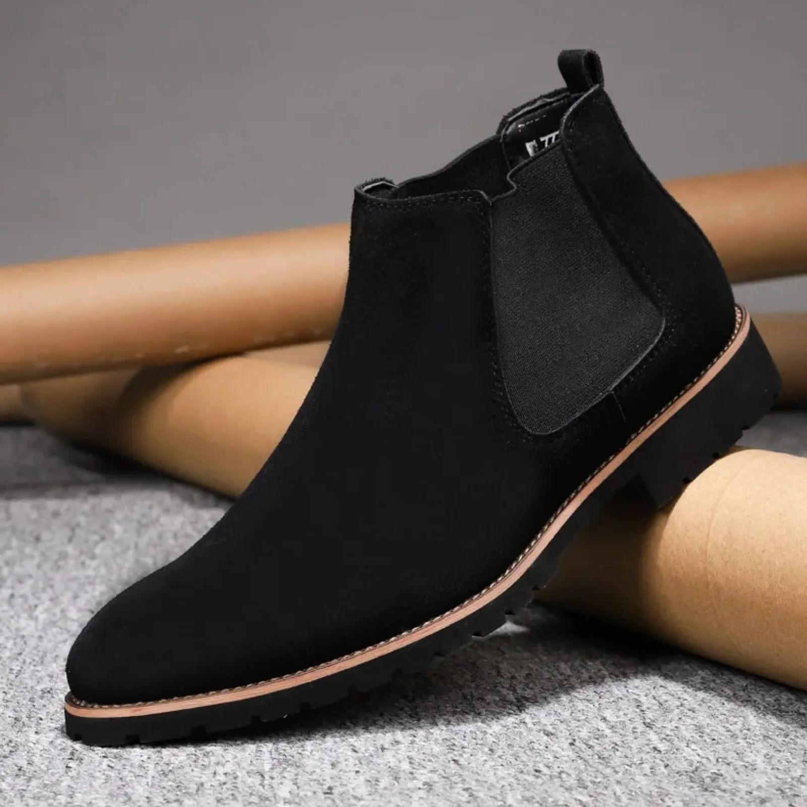 Solveth - Stevige Chelsea Boots Heren met Profielzool en Elastische Zijkanten