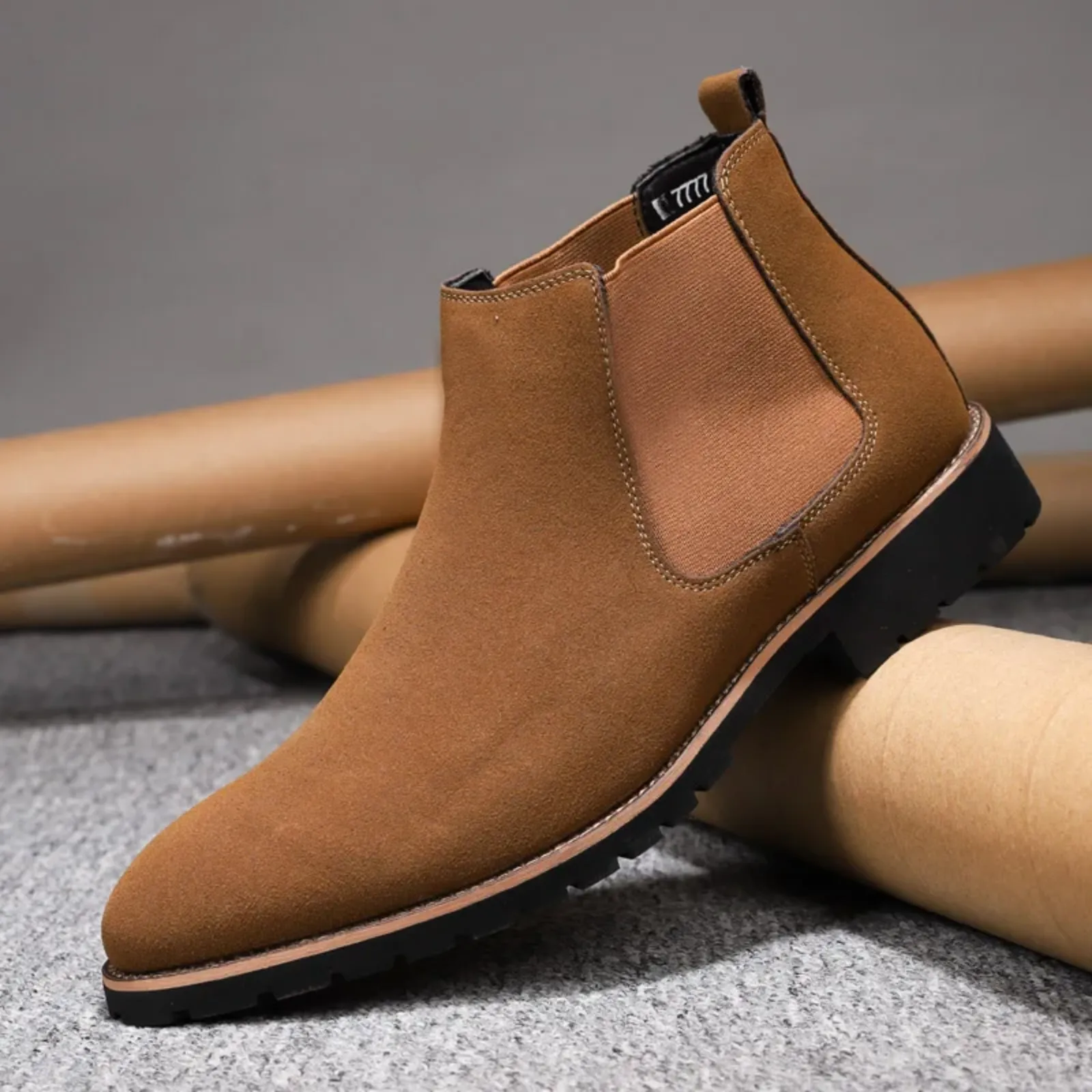 Solveth - Stevige Chelsea Boots Heren met Profielzool en Elastische Zijkanten