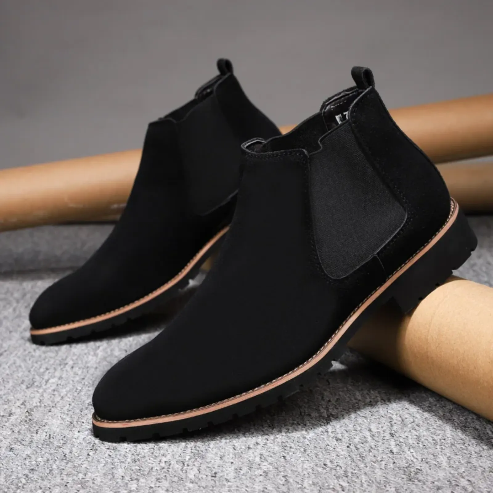 Solveth - Stevige Chelsea Boots Heren met Profielzool en Elastische Zijkanten