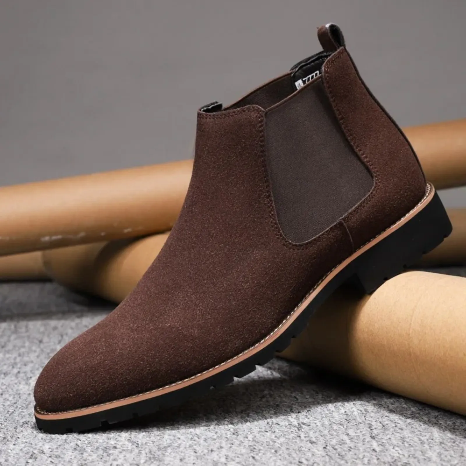 Solveth - Stevige Chelsea Boots Heren met Profielzool en Elastische Zijkanten