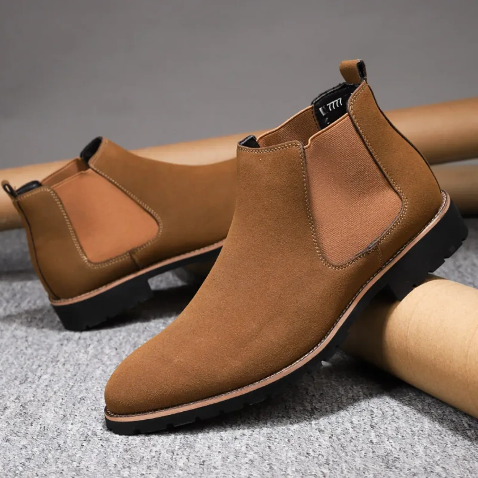 Solveth - Stevige Chelsea Boots Heren met Profielzool en Elastische Zijkanten